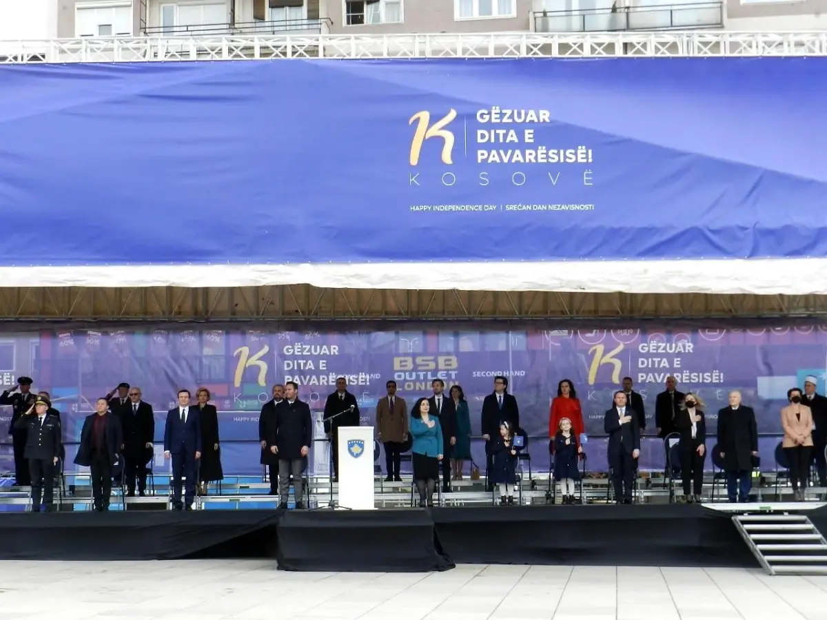Avrupa'nın en genç ülkesi Kosova, bağımsızlığının 14. yılını kutladı