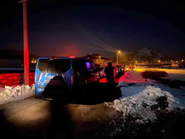 Mezarlıkta intihara kalkıştı, ortalığı birbirine kattı! Hem kendisini hem de jandarmayı vurdu