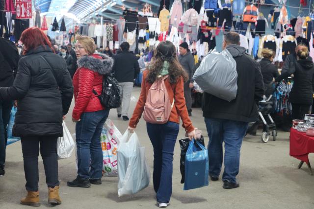 Edirne'de 'Sosyete Pazarına' Bulgar ve Yunan akını: Burada her şey sudan ucuz