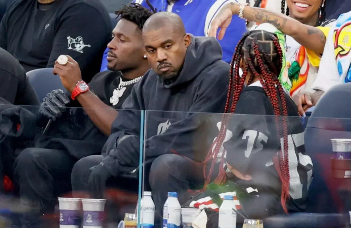 Kanye West'ten intihar itirafı