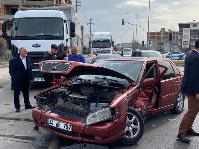 Son dakika haberi! Samsun'daki trafik kazasında biri polis iki kişi yaralandı