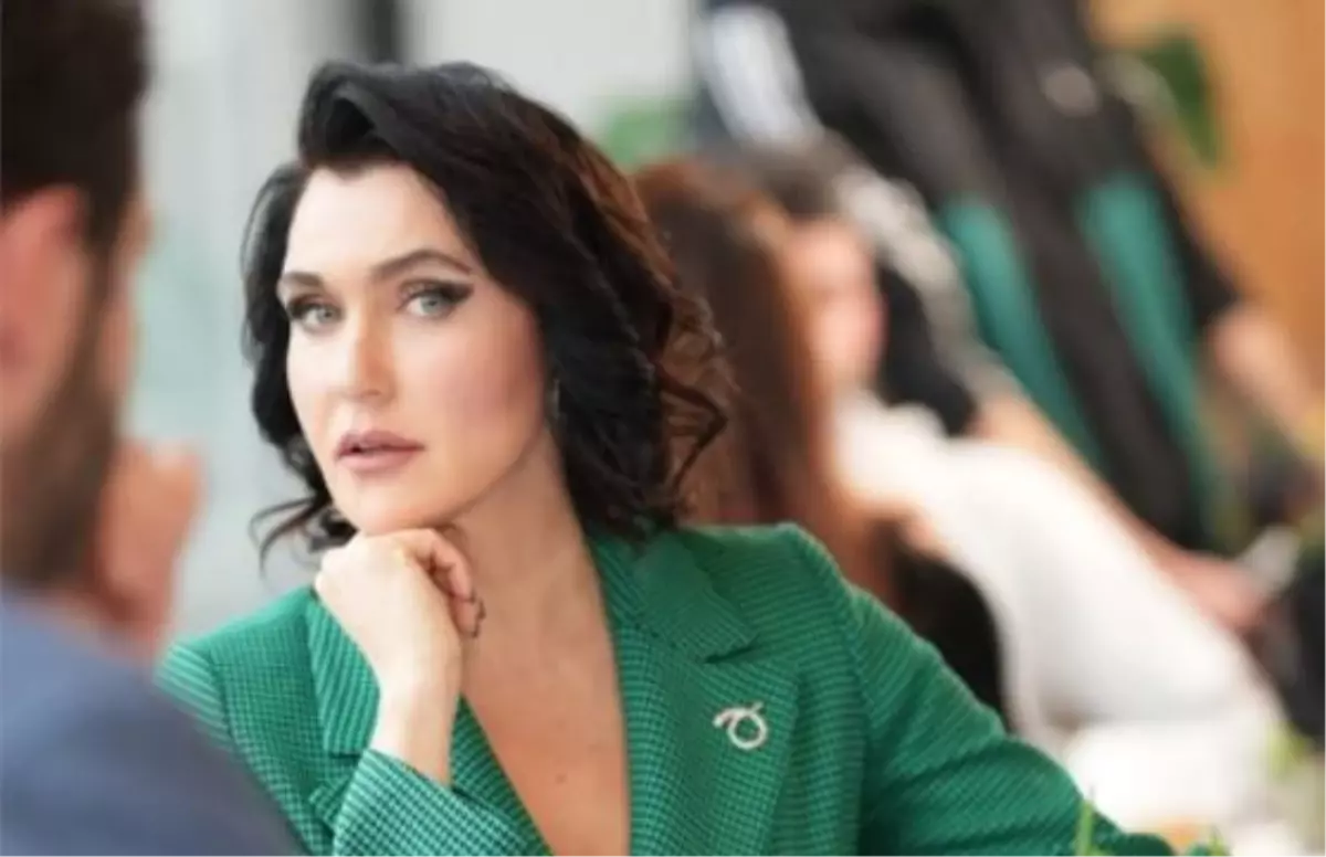 Şevval Sam kimdir? Şarkılar Bizi Söyler konuğu Şevval Sam kaç yaşında, nereli?