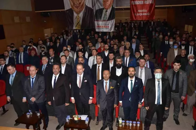 Erbakan, Kırkağaç'ta kongreye katıldı