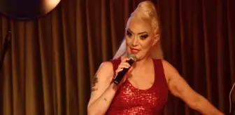 Güllü'nün sahildeki canlı performansı sosyal medyada tam puan aldı