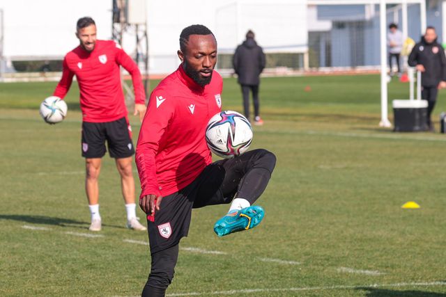 Samsunspor, Denizlispor karşısında galibiyet hedefliyor