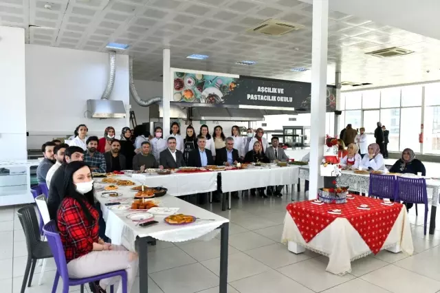 Esenyurt Belediye başkanından kursiyer ve öğrencilere sürpriz ziyaret