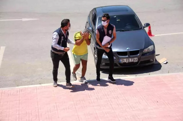 Saplantılı tacizci 23 yaşındaki genci 5 yerinden bıçakladı! O anlar kamerada