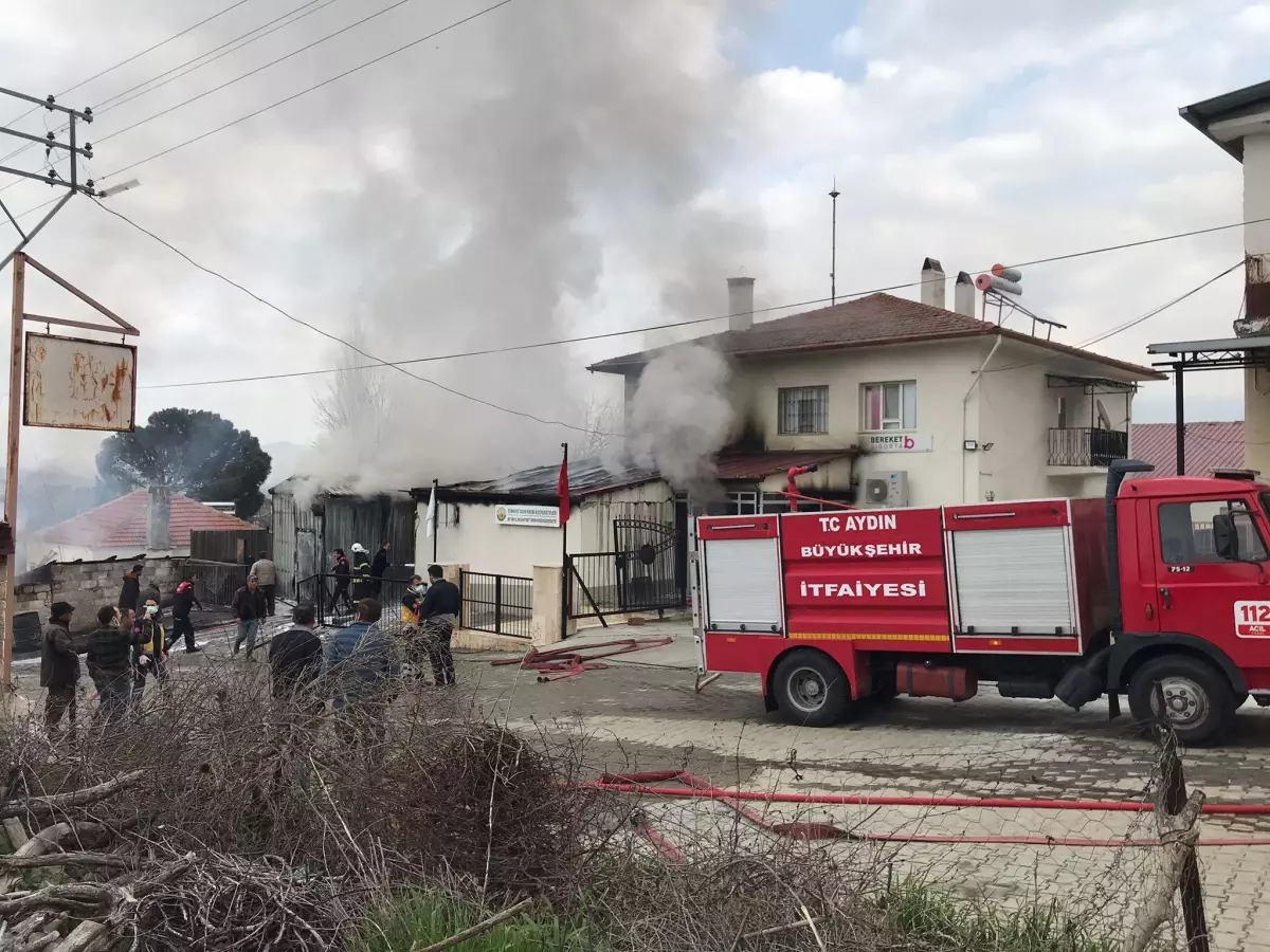 Aydın'da kooperatif binasında çıkan yangın söndürüldü