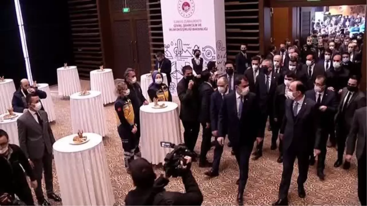 Bakan Kurum: 'Daha yaşanabilir, daha yeşil, daha güzel bir Türkiye'yi hayal ediyoruz, dünyayı hayal ediyoruz'