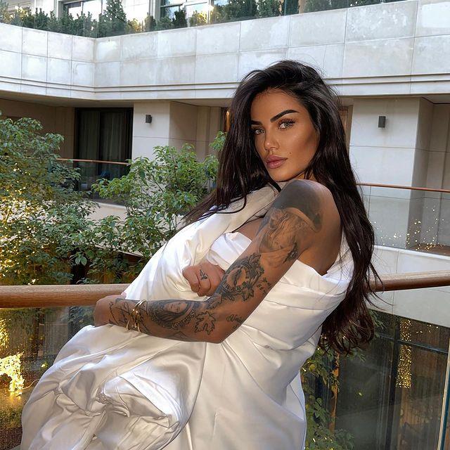 Berdan Mardini'nin Sırp sevgilisi pozlarıyla Instagram'ı kasıp kavuruyor