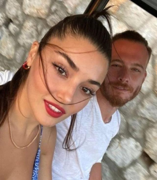 Kerem Bursin boks yaptığı anları paylaştı, notu gören herkesin aklına Hande Erçel geldi Kerem Bursin boks yaptığı anları paylaştı, notu gören herkesin aklına Hande Erçel geldi