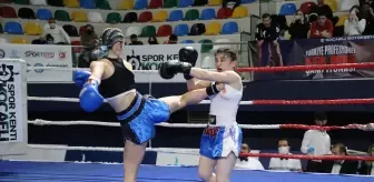 Kick Boks'ta büyük heyecan devam ediyor