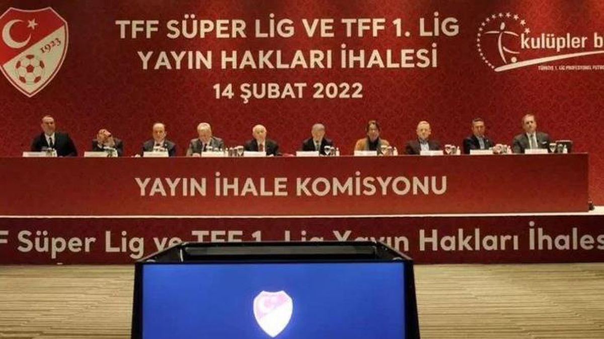 Son Dakika: Süper Lig'in yayıncı kuruluşu belirlenemiyor! Perşembe günü bir toplantı daha yapılacak