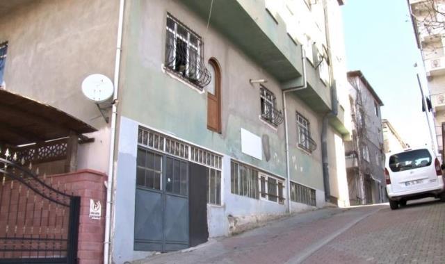 İstanbul'un göbeğinde ilginç bina: Kapısı var, çıkışı yok