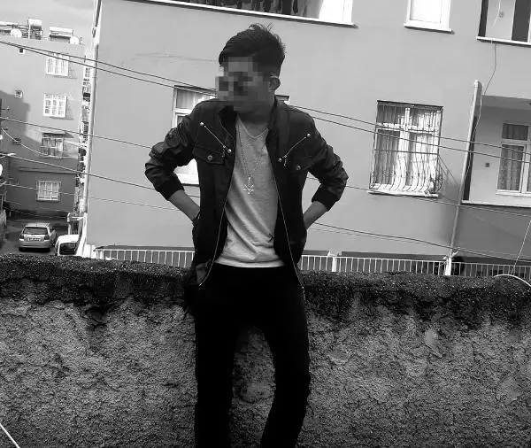 Platonik aşık dehşet saçtı! 17 yaşındaki genç kalbinden bıçaklanarak öldürüldü