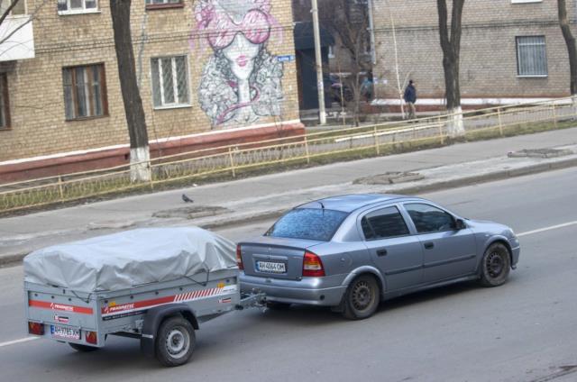 Şehirlerde patlama sesleri yankılanıyor! Ukrayna'da halk çok tedirgin, savaş korkusu sokaklara yansıdı