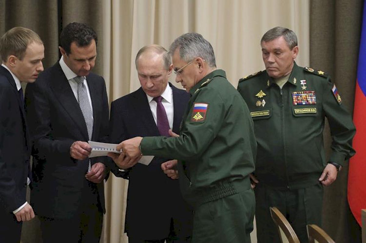 Son Dakika: Putin'in emriyle Rus ordusu Donbas'a özel askeri harekat başlattı! Bölgeden patlama sesleri geliyor