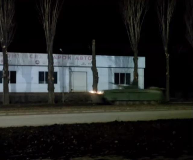 Son dakika: Ukrayna'daki ayrılıkçı liderler, Rusya Devlet Başkanı Putin'den yardım istedi! Rus tankları Donbas'a girdi