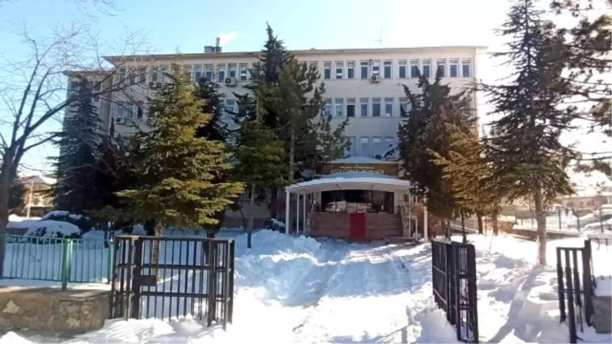 İntihar ettiği söylenen 14 yaşındaki kızı, kardeşinin öldürdüğü 3 yıl sonra ortaya çıktı