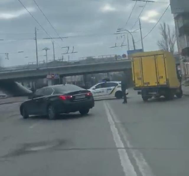 Rusya, Ukraynalı askerlerin üniformasını giydirdiği sabotajcıları Kiev'e soktu