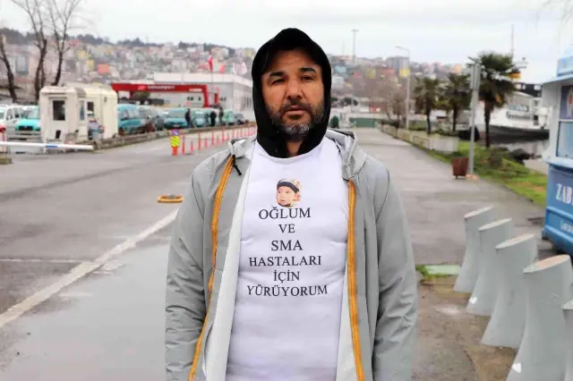 6 yıldır göremediği oğlu için Türkiye'yi yürüyerek dolaşıyor