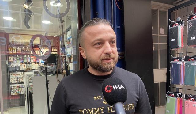 'Ben de esnafım' diyerek hayırlı olsuna gitti, 40 bin TL'lik telefonla kayıplara karıştı