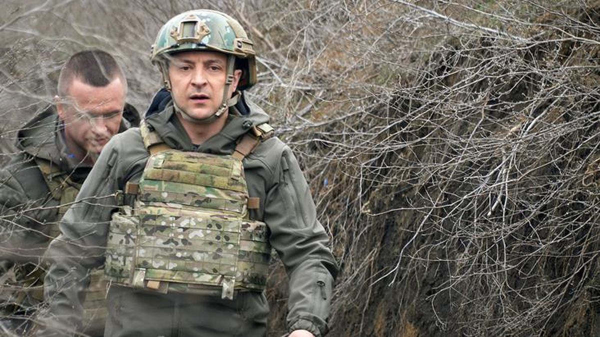 Dün gece 'Bu beni son görüşünüz olabilir' diyen Zelenski, yeni güne meydan okuyarak başladı