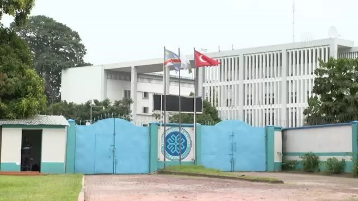 Türkiye Maarif Okulu, Kongo'da öğrencilerin geleceğine yön veriyor (1)