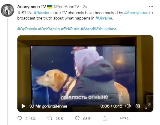 Televizyon izleyen Ruslar, karşılarına çıkan manzarayla büyük şok yaşadı: Merhaba biz Anonymous