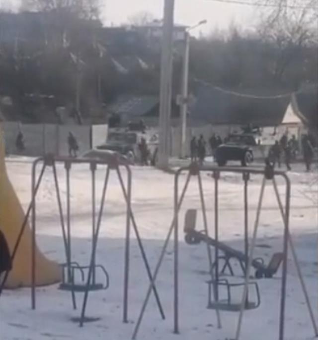 Rusya'nın Ukrayna saldırısı 4. gününde! Rus askerleri Harkov'a girdi, bölgeden çatışma sesleri geliyor