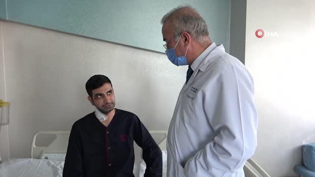 Boynunda glomus tümörü olan İstanbullu hasta Van'da ameliyatla sağlığına kavuştu