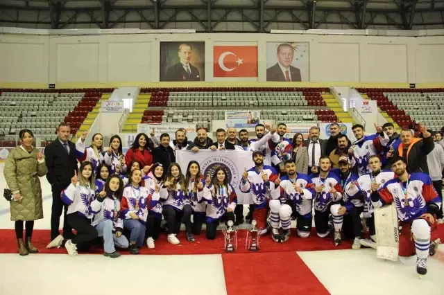 Buzda Atatürk Üniversitesi Rüzgârı