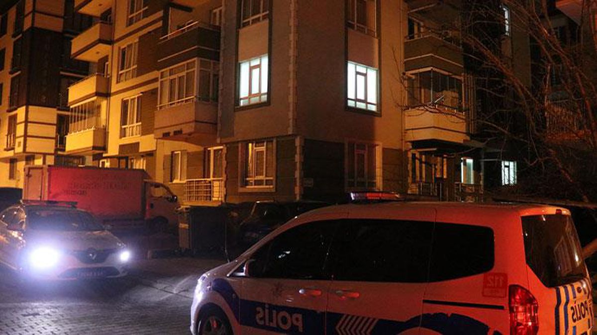 Erkek arkadaşıyla tartışan kadının gözü döndü! Mutfaktan aldığı bıçağı sırtına sapladı