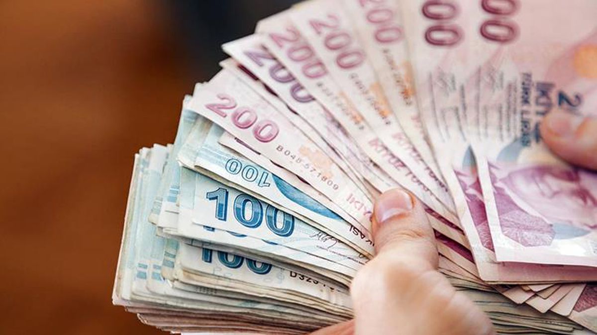 Son Dakika: Cumhurbaşkanı Erdoğan'dan öğrencilere müjde: Lisans öğrencilerinin aylık bursunu 1250 liraya çıkarıyoruz