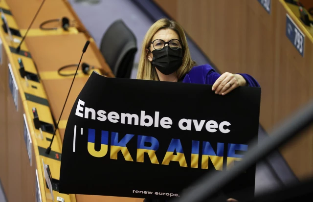 AB Ukrayna'ya takviye bildirisi verdi, Üyelik durumu belirsizliğini koruyor