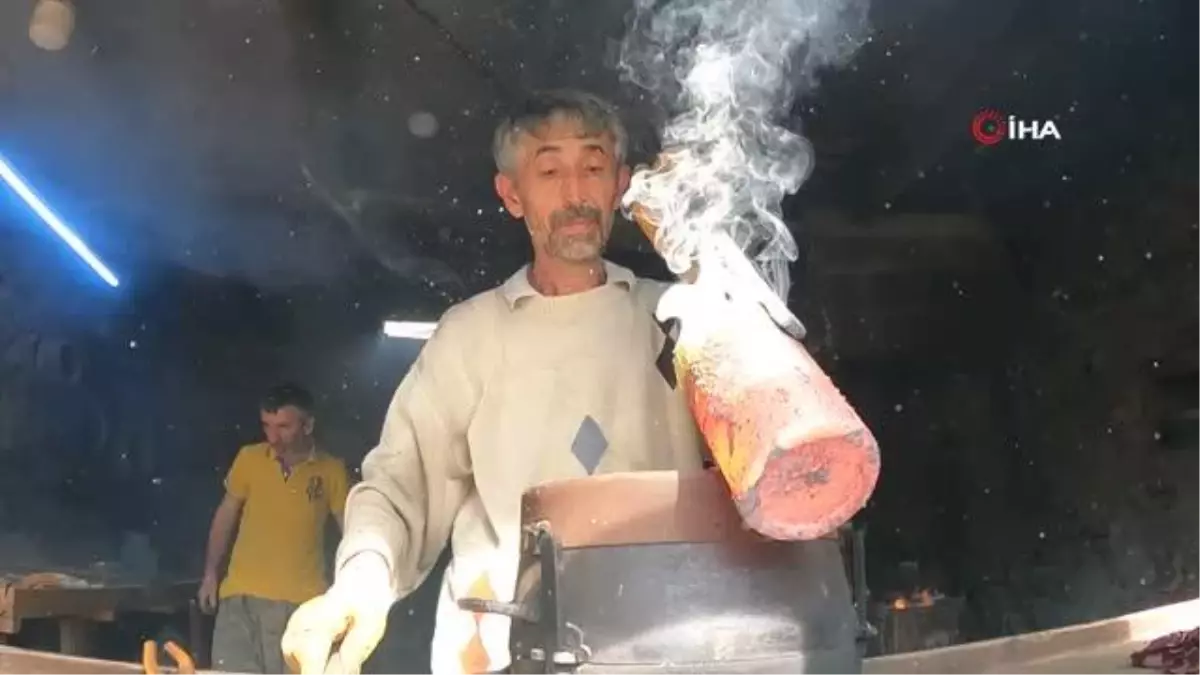 Hurda musluklar 'zil' oluyor... Hayvanların boyunlarına takılan ziller bu ilçede üretiliyor