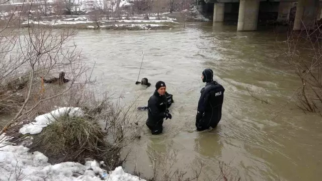 Karasu Irmağı'na düşen Yağmur'u arama çalışmalarına 8. günde de orta verildi