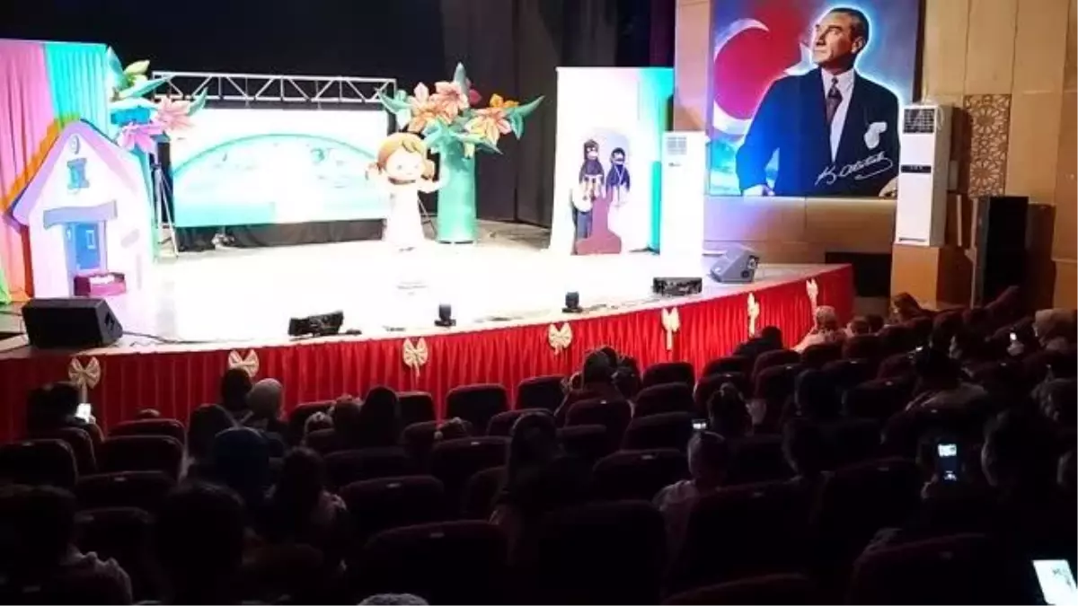'Niloya, Sürpriz Yumurta Müzikali' sahnelendi
