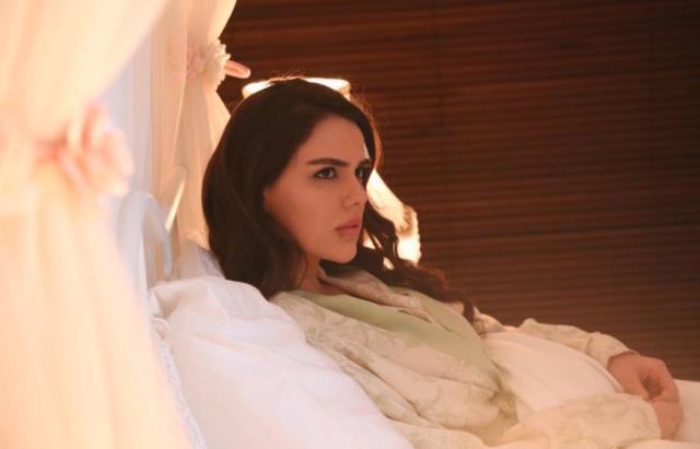 Üç Kız Kardeş'te bu akşam neler olacak? Sadık ve Nesrin, kızları hakkındaki gerçeği öğrenebilecekler mi? Üç Kız Kardeş'te bu akşam neler olacak? Sadık ve Nesrin, kızları hakkındaki gerçeği öğrenebilecekler mi?