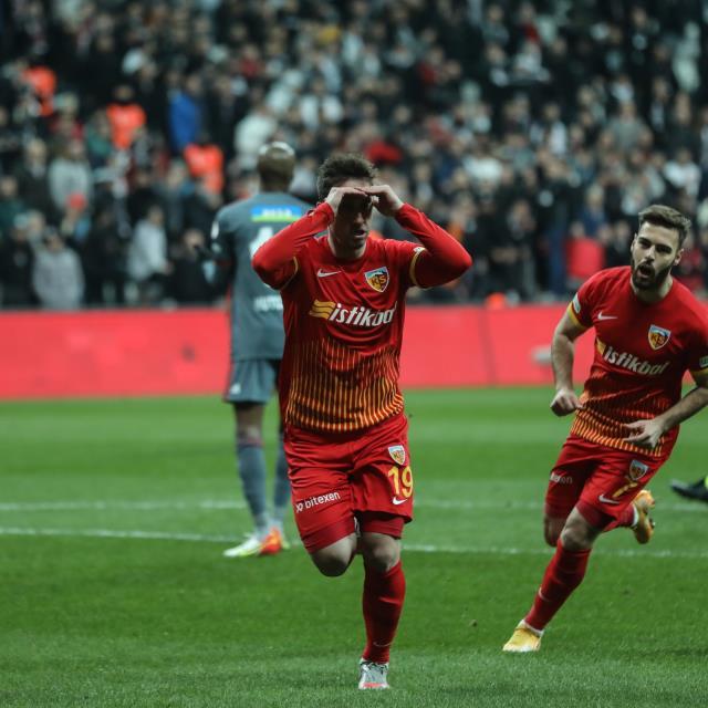 Beşiktaş, Kayserispor'a yenilerek Türkiye Kupası'na çeyrek final turunda veda etti