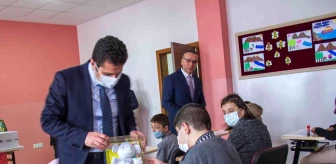 Erzurum'da özel öğrencilere özel materyalleri ulaştı