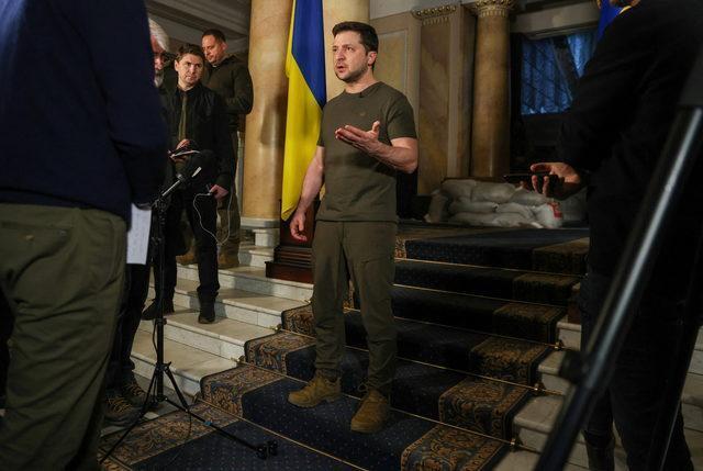 Zelenski, kendisi hakkındaki övgüleri değerlendirdi: Bir filmin içinde değil, simgesel olan Ukrayna halkıdır