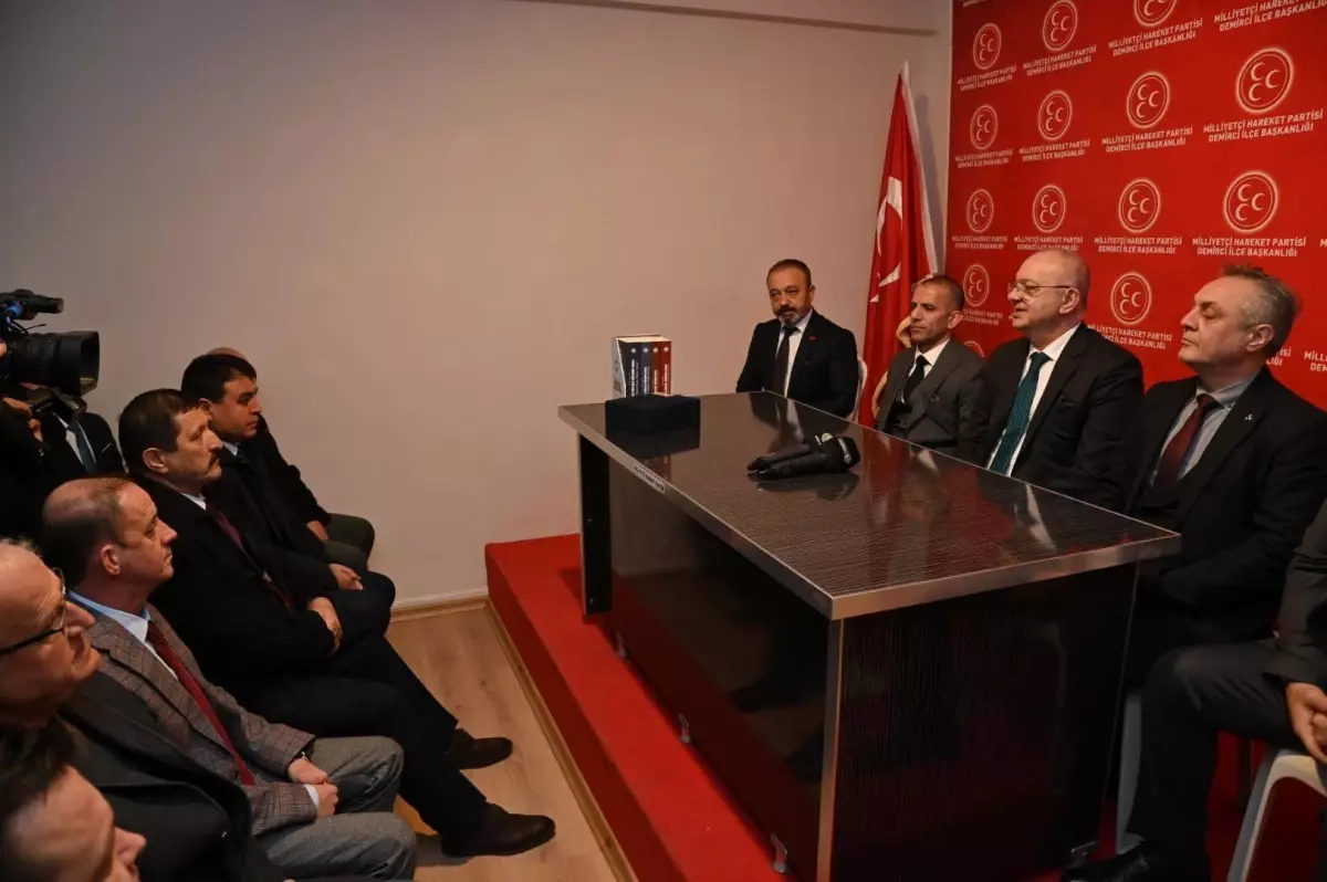 Başkan Ergün'den Demirci MHP'ye Ziyaret