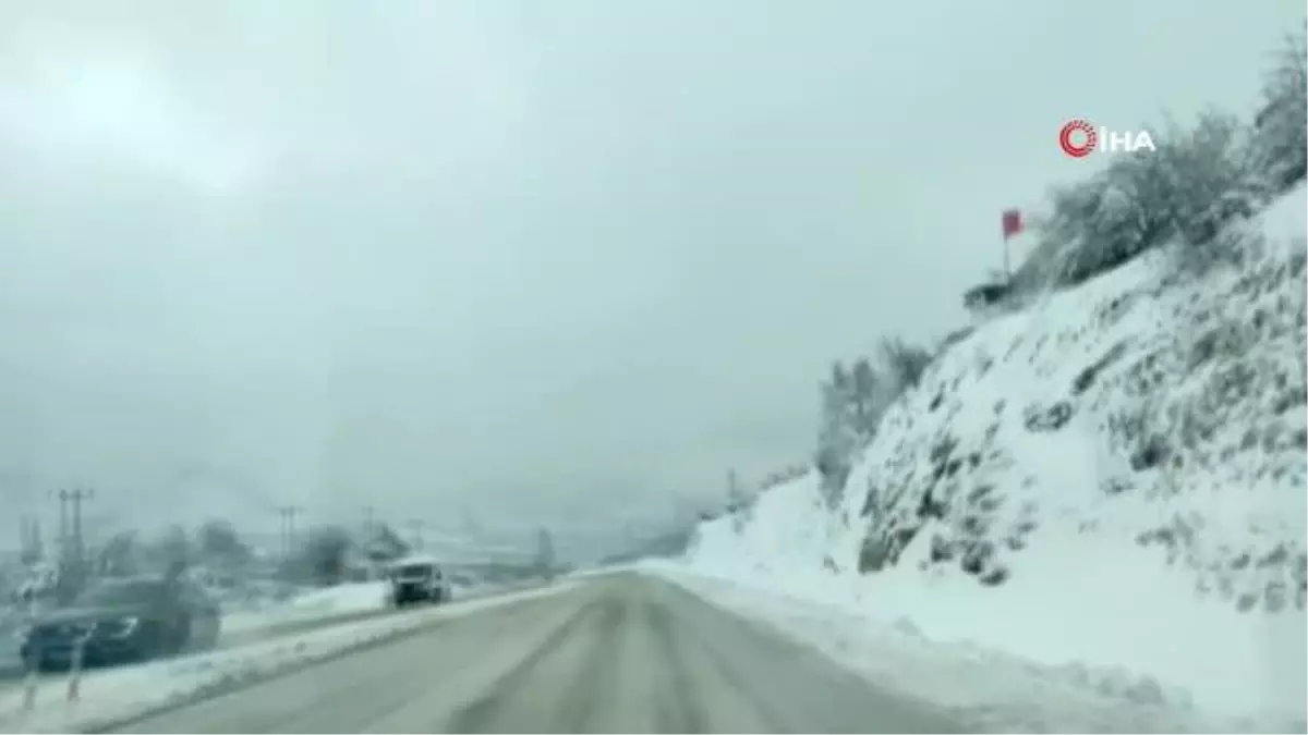 Denizli'de kar kalınlığı 15 santime ulaştı