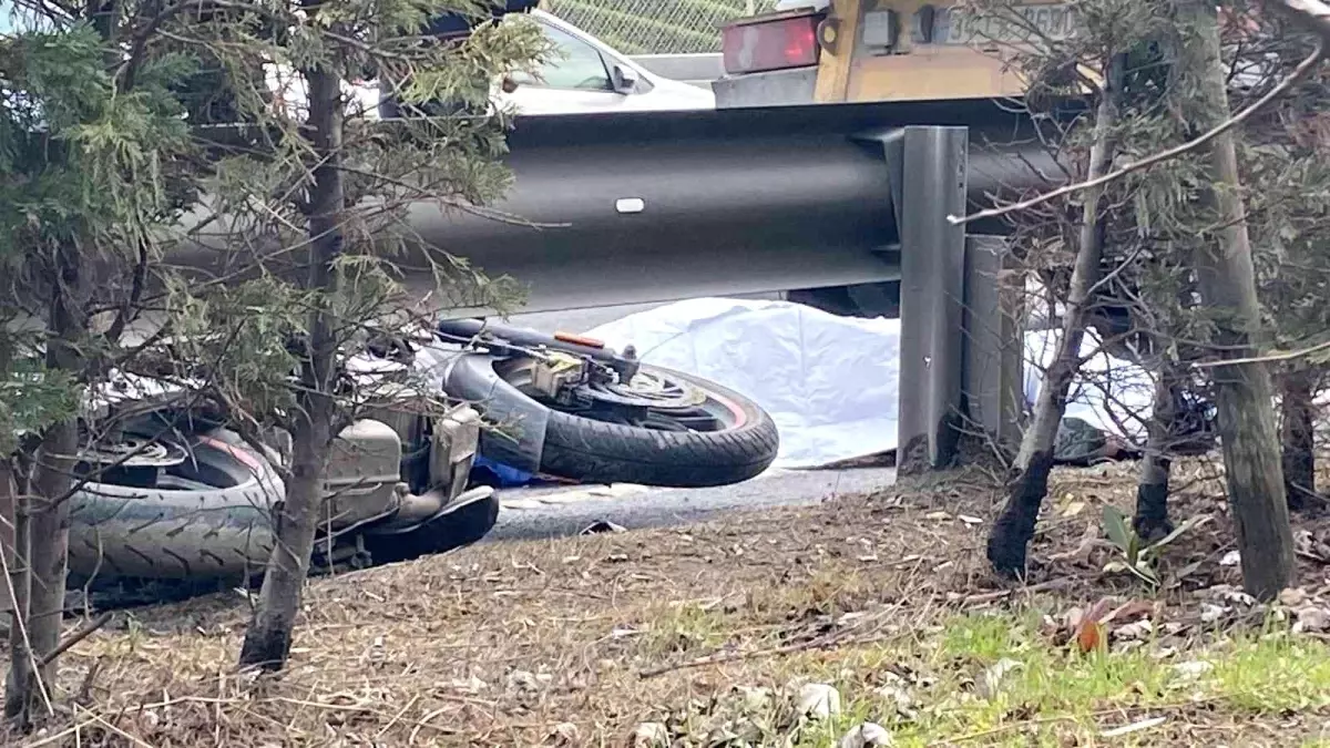 E-5 Karayolu'nda feci kaza: 1 ölü, 1 yaralı