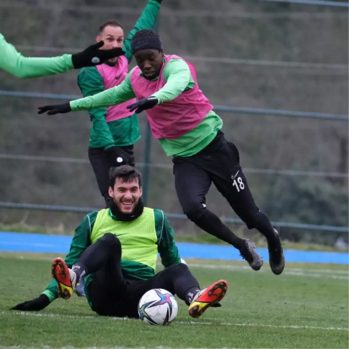 Hakan Keleş: Göztepe galibiyetini Rize'de taçlandırmak istiyoruz