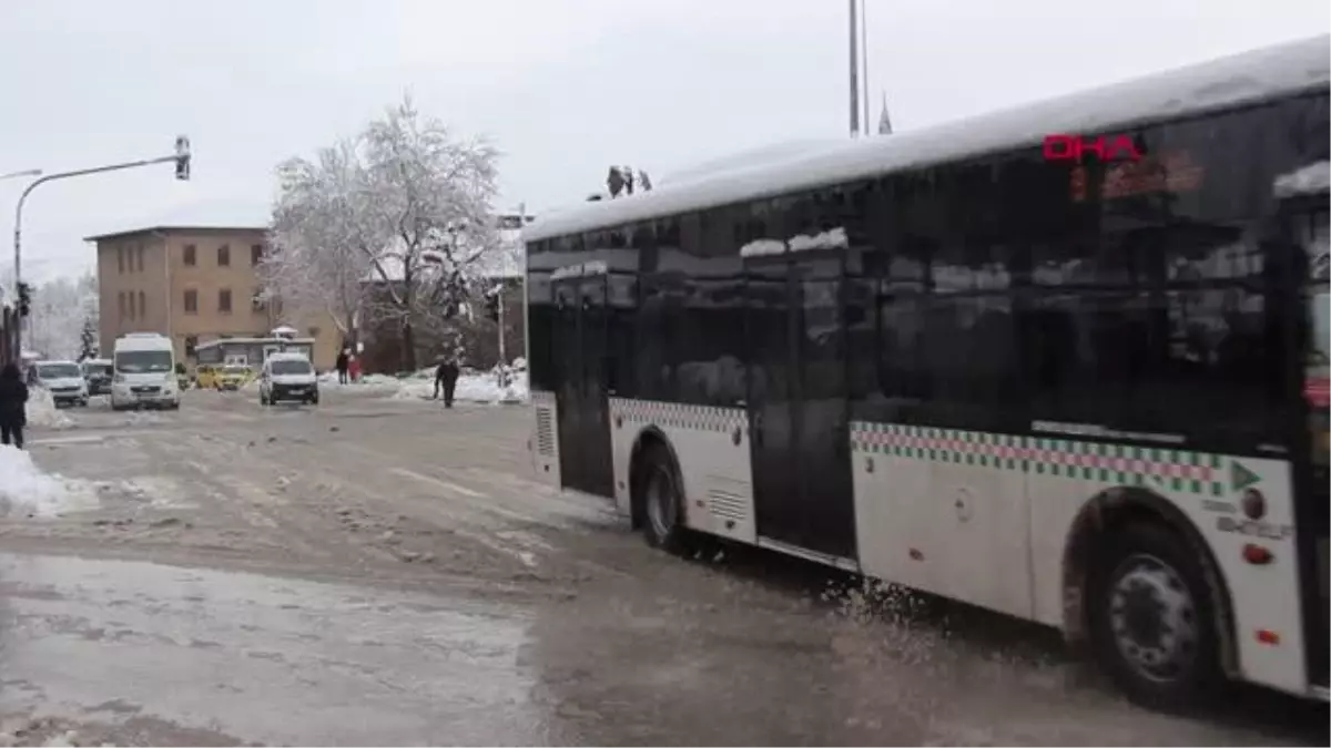 ISPARTA'DA 14 SAAT KESİNTİSİZ KAR YAĞIŞI