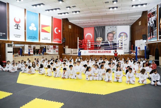 korfez de 105 sporcuya yeni kusak 2 14769819 o