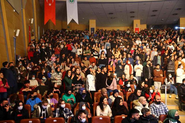 oguzhan koc ogrencileri costurdu 8 14769165 o