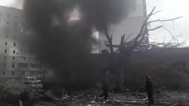 Ukrayna'da Rus ordusunun hava saldırısı sonucu 33 sivil hayatını kaybetti Ukrayna'da Rus ordusunun hava saldırısı sonucu 33 sivil hayatını kaybetti